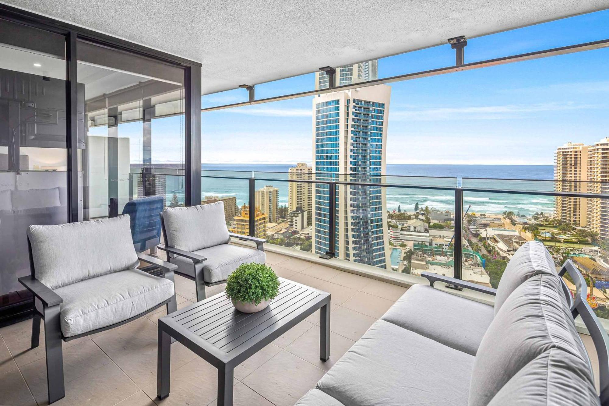 Holiday Holiday Circle On Cavill Apartments Gold Coast Ruang foto