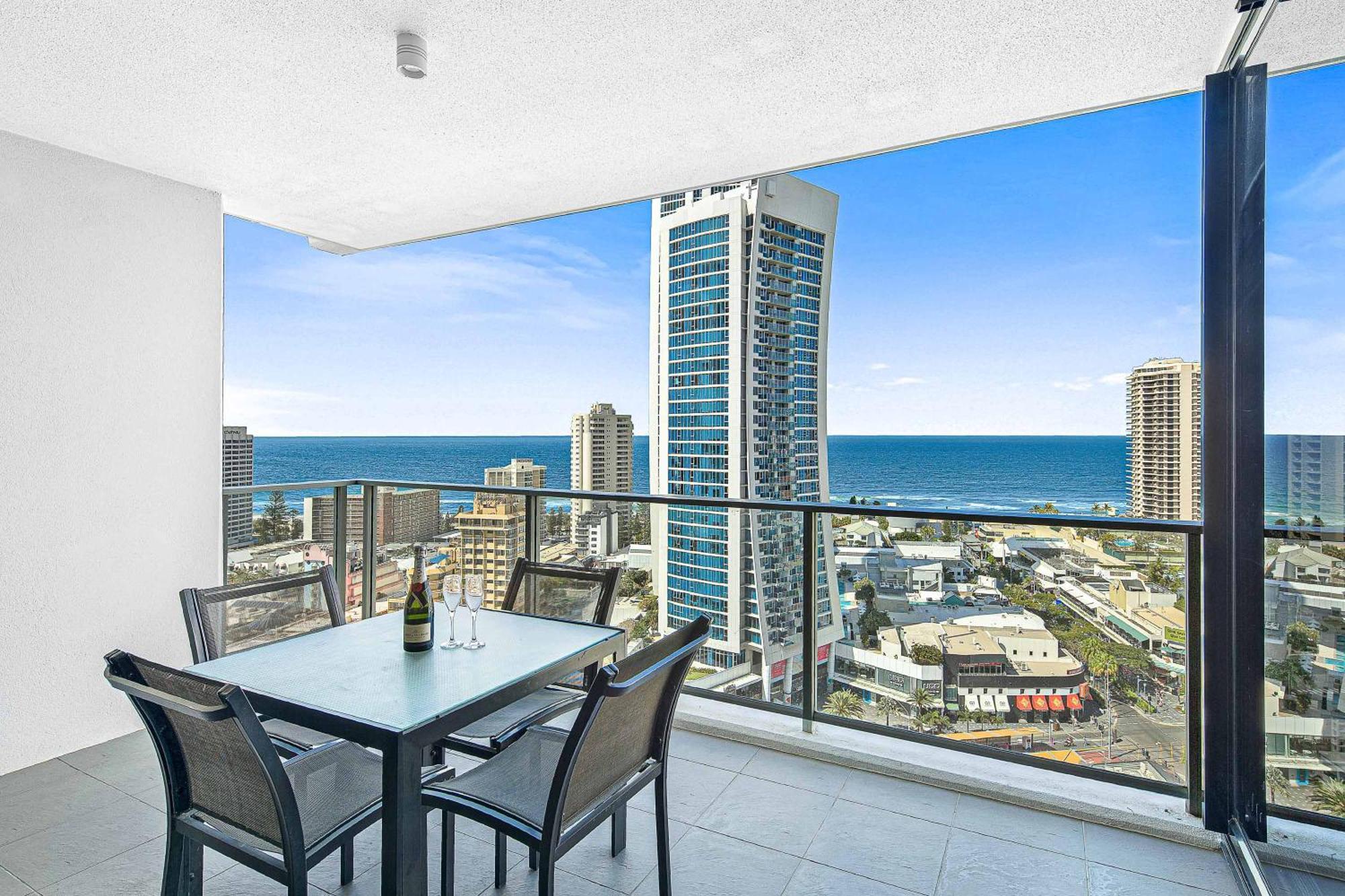 Holiday Holiday Circle On Cavill Apartments Gold Coast Ruang foto