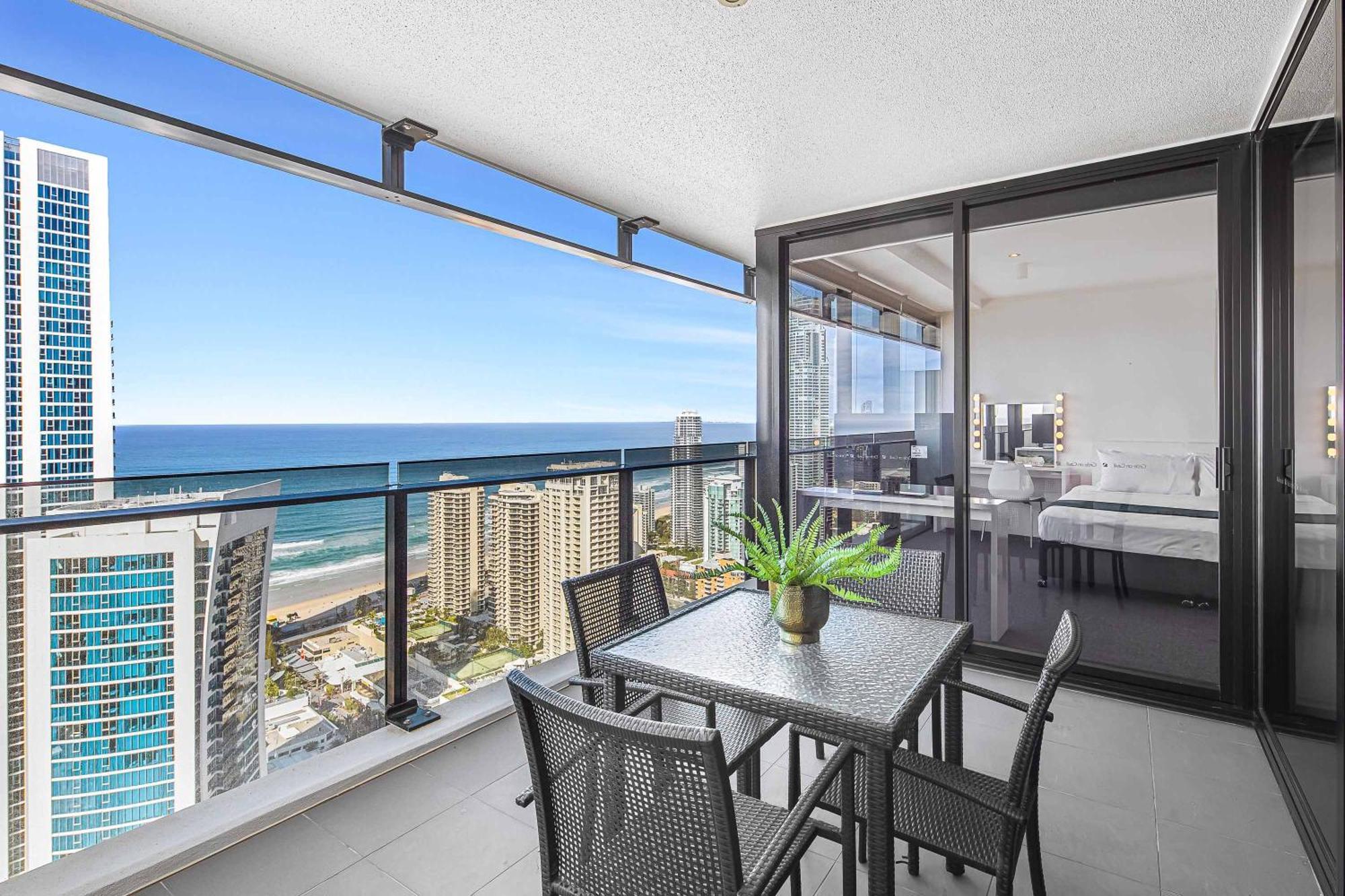 Holiday Holiday Circle On Cavill Apartments Gold Coast Ruang foto