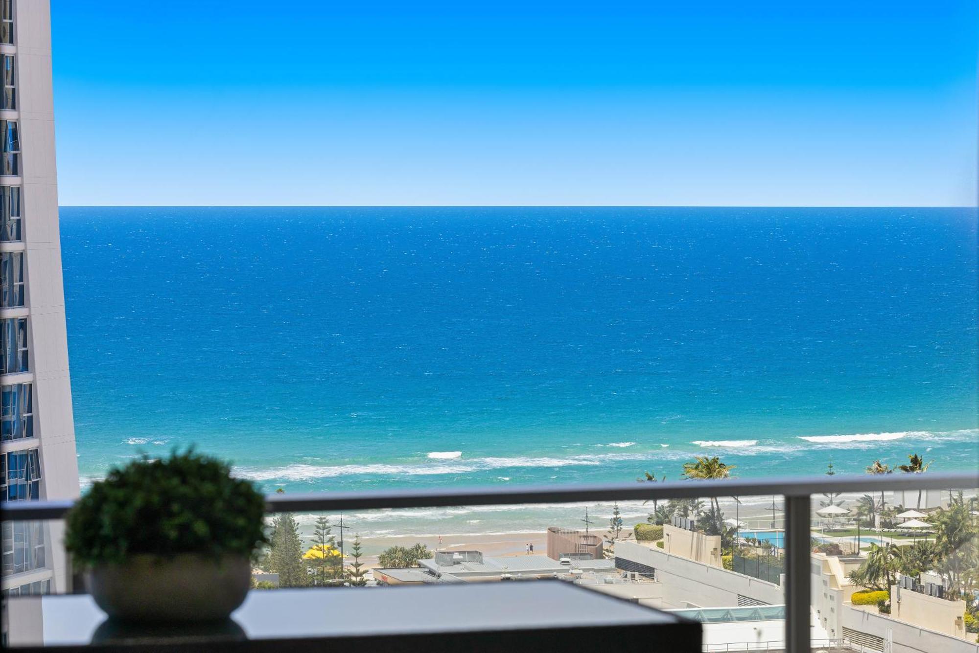 Holiday Holiday Circle On Cavill Apartments Gold Coast Ruang foto